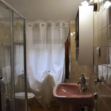 Dom wakacyjny La Casetta Nel Cuore Del Parco *